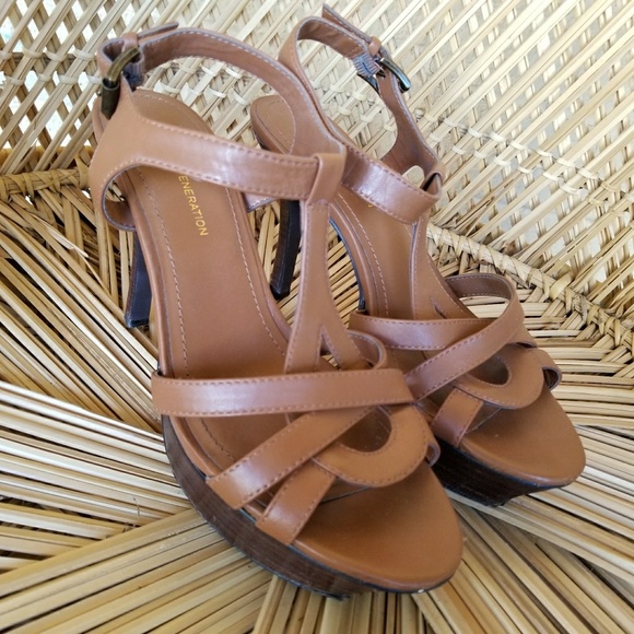 BCBG Sling back sandle shoe 6.5 - Picture 3 of 4